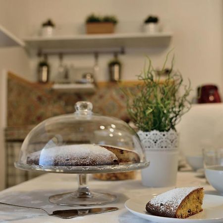 Real Teatro Umberto I Bed and Breakfast Palermo Exteriör bild