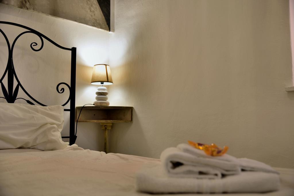 Real Teatro Umberto I Bed and Breakfast Palermo Exteriör bild